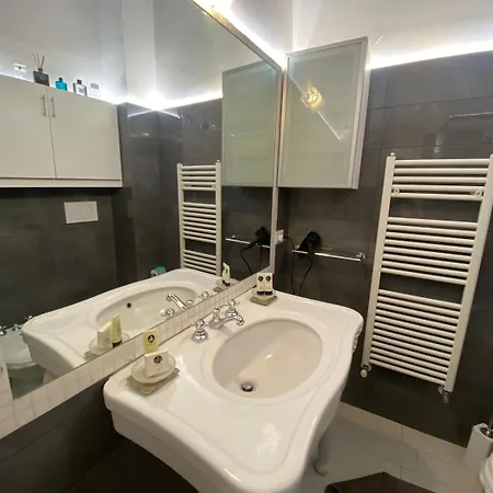 Amazing Penthouse Piazza Spagna דירה רומא